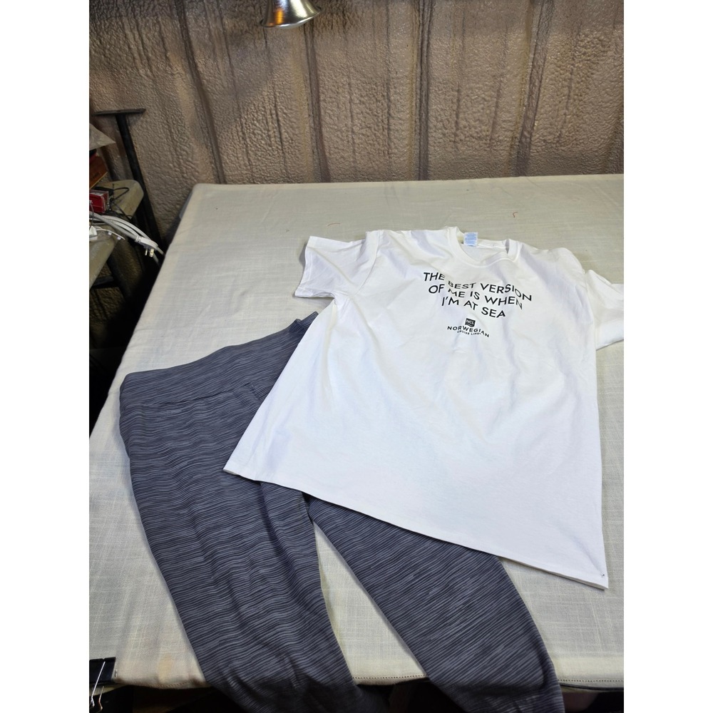 Norwegian Cruise Line T-Shirt and Terra Sky Leggings Set XL 1X Gray White